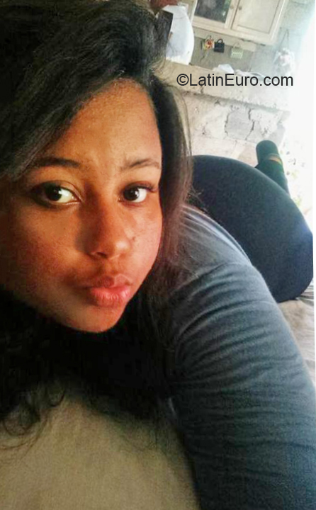 Date this stunning Dominican Republic girl Miguelina from Puerto Plata DO35736
