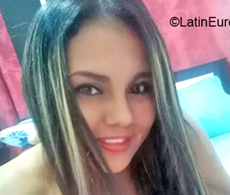 Date this sensual Colombia girl Zarai from Tulua CO25936