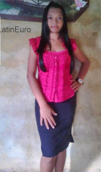 Date this beautiful Venezuela girl Genesis from Coro VE2637