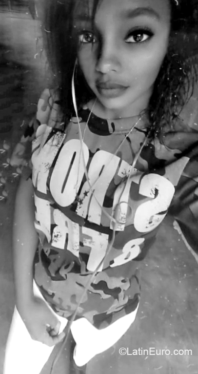 Date this hot Dominican Republic girl Marisol from Samana DO35789