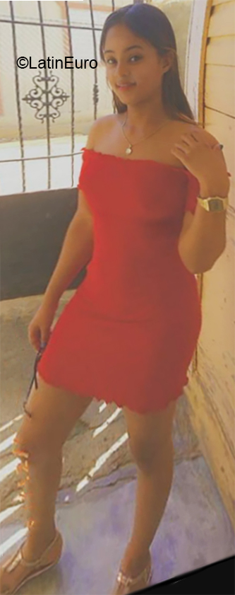 Date this young Dominican Republic girl Sheyla from Mao Valverde DO35794