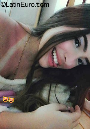 Date this attractive Venezuela girl Francy from Lara VE3066