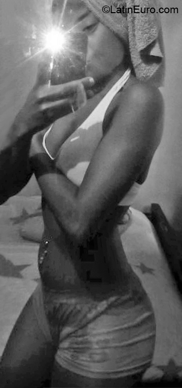 Date this delightful Colombia girl Luz from Cali CO26015