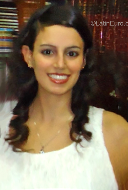 Date this passionate Ecuador girl Menida from Latacumga EC371