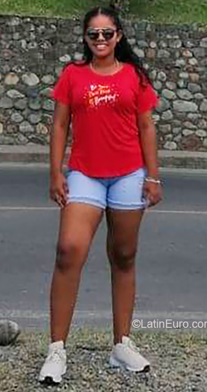 Date this gorgeous Colombia girl Diana from Monteria CO26131