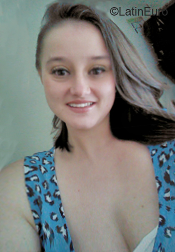 Date this good-looking Colombia girl Maria from Medellin CO26134