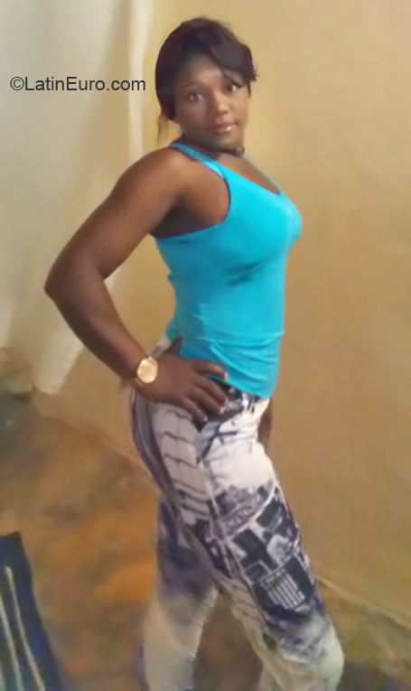 Date this foxy Dominican Republic girl Alejandra from Santo Domingo DO36295