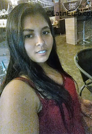 Date this exotic Peru girl Yoselin from Lima PE1448