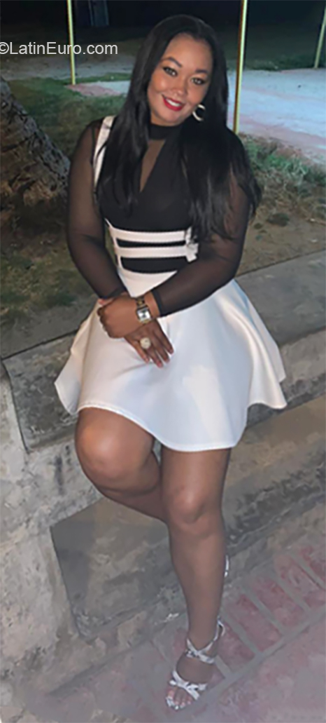 Date this young Dominican Republic girl Yoana from San Pedro De Macoris DO36358