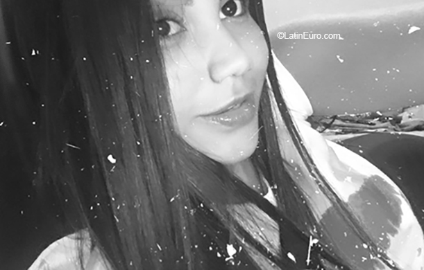 Date this cute Colombia girl Katerine from Bogota CO26193