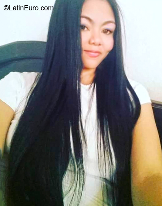 Date this fun Colombia girl Maria from Medellin CO26204
