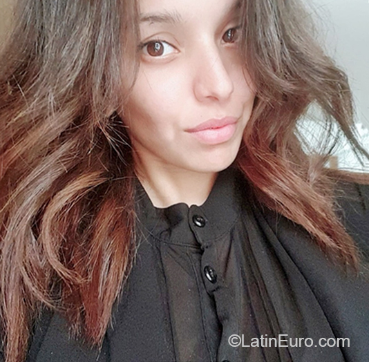 Date this funny Argentina girl Carolina from Buenos Aires AR256