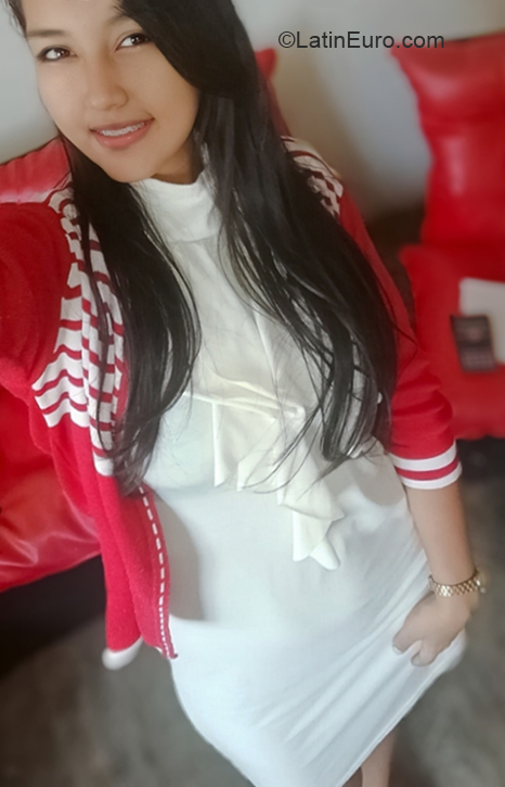 Date this hot Venezuela girl Marielys from Caracas VE2773