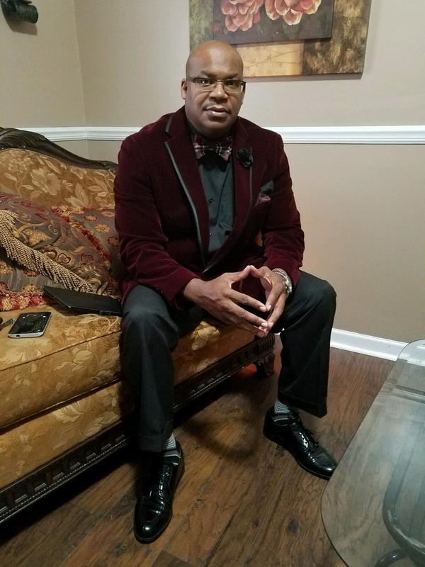 Date this fun United States man Lawrence from Nashville US20448