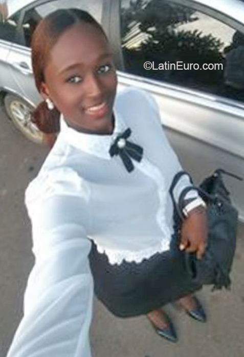 Date this delightful Dominican Republic girl Andresi from Santo Domingo DO38693