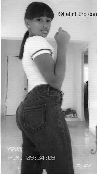 Date this cute Dominican Republic girl Maxil from Hato Mayor DO36585