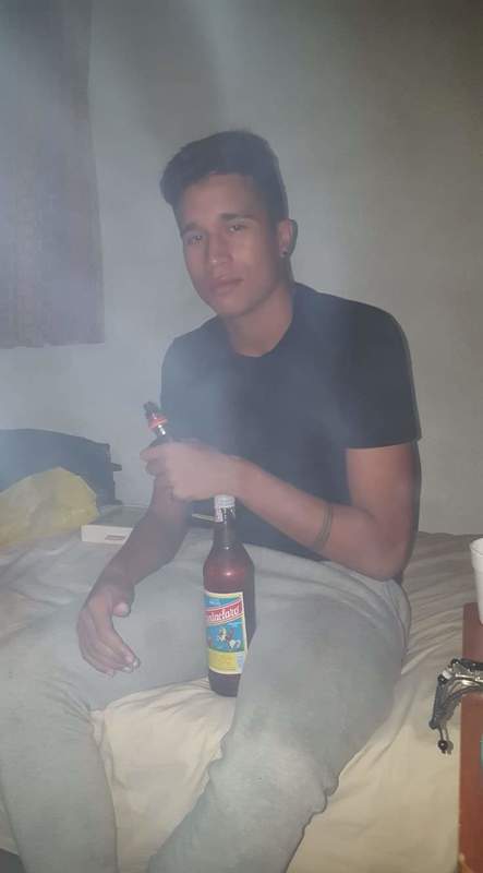 Date this hot Venezuela man Santiago from Guayana VE2823