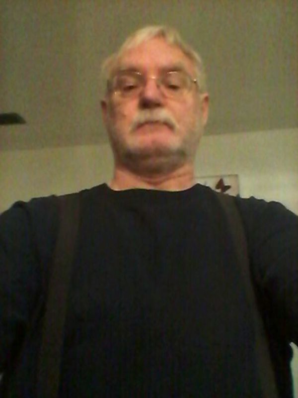 Date this charming Canada man Mike from Vancouver CA825