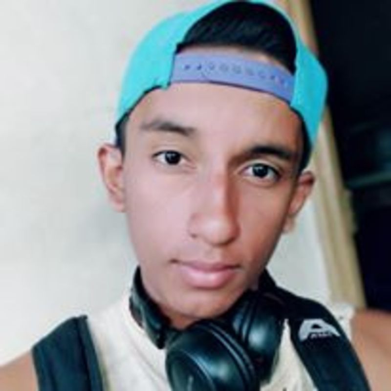 Date this gorgeous Venezuela man Eudes from Barinas VE2830
