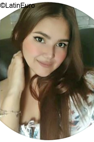 Date this foxy Venezuela girl Genesis from Barquisimeto VE2839