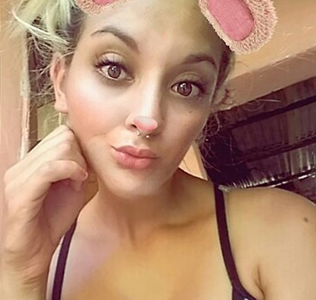 Date this lovely Argentina girl Cintia from Buenos Aires AR286