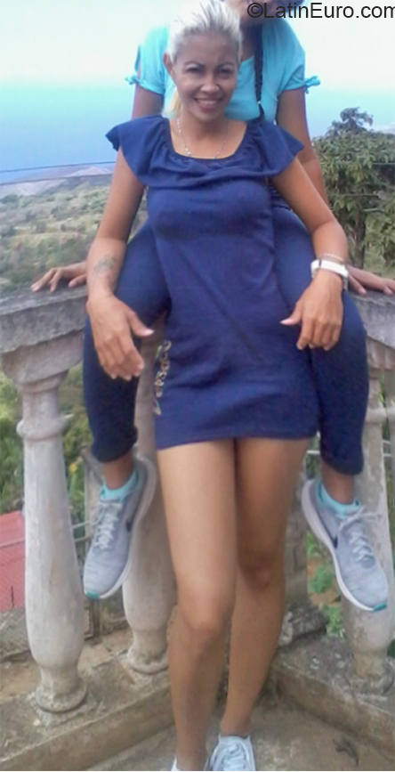 Date this cute Venezuela girl Fraimar from Caracas VE2854