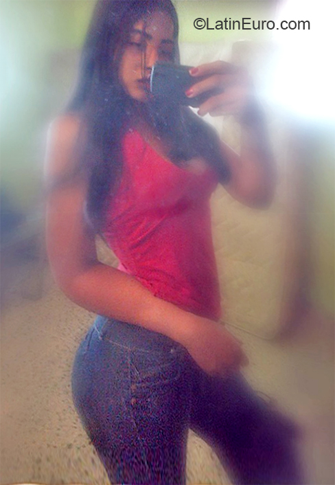 Date this pretty Venezuela girl Duglismar from Maturin VE2855