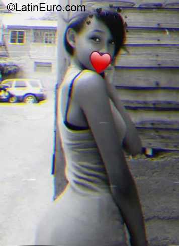 Date this charming Dominican Republic girl Mela from San Francisco de Macoris DO36926