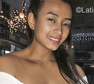 Date this hot Colombia girl Lux from Cali CO26453