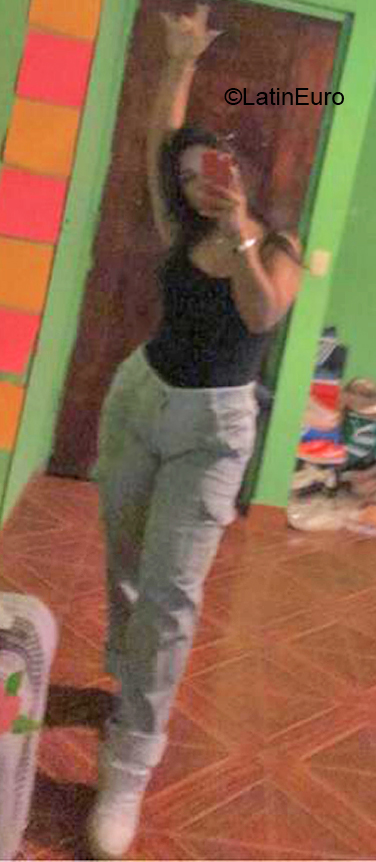 Date this beautiful Peru girl Ariana from Lima PE1469