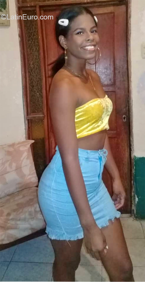 Date this hot Venezuela girl Ixhel from Barquisimeto VE2868
