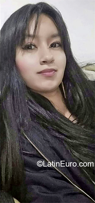 Date this good-looking Colombia girl Milena from Bogota CO26492