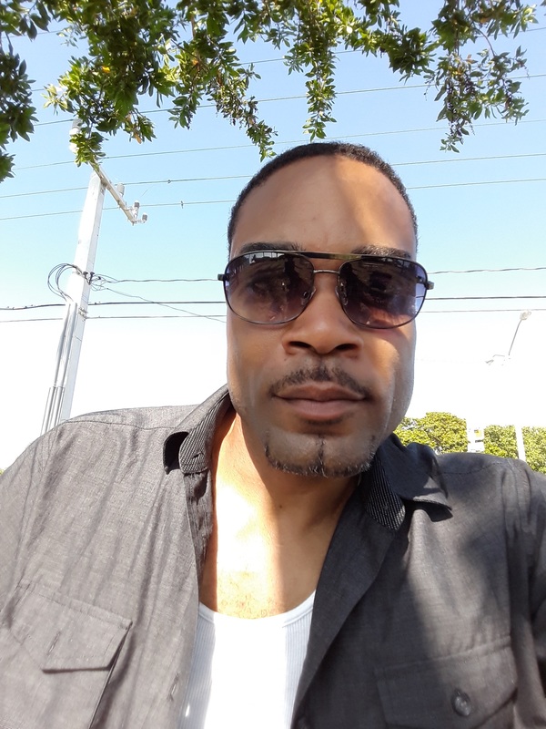 Date this cute United States man Givingmylove from Miramar US20546