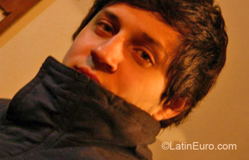 Date this attractive Argentina man Maximiliano from Buenos Aires AR297