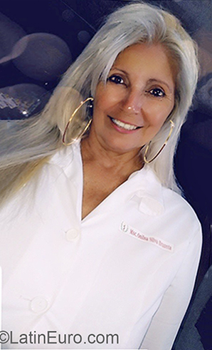 Date this athletic Cuba girl Onilsa from Las Tunas CU640