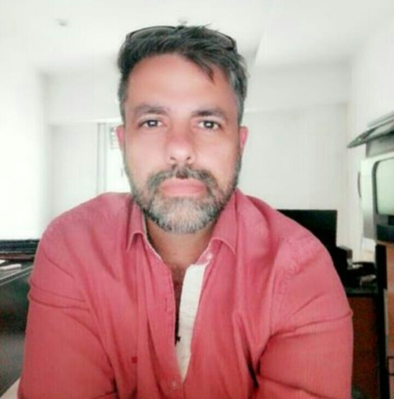 Date this foxy Argentina man Claudio from Buenos Aires AR298