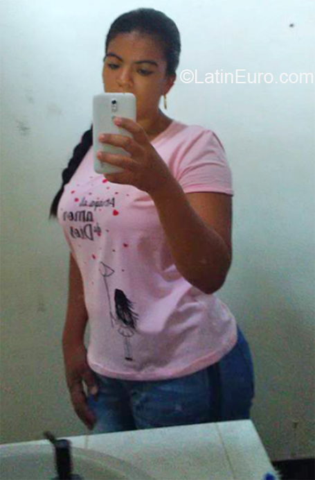 Date this young Colombia girl Carolina from Puerto Boyaca CO26532