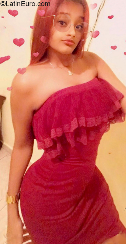 Date this exotic Dominican Republic girl Clarissa from La Romana DO37058