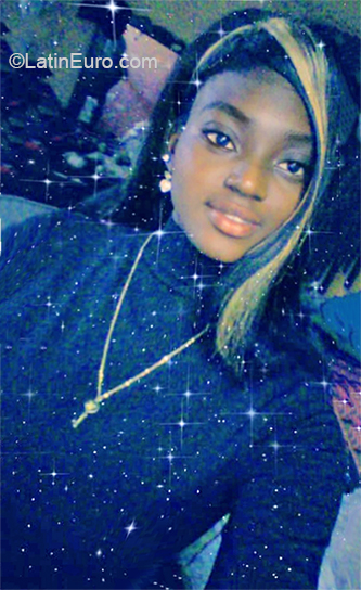 Date this foxy Dominican Republic girl Yohanna from Barahona DO37072