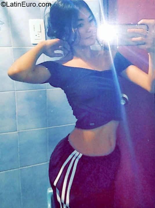 Date this cute Colombia girl Juliana from Pereira CO26580