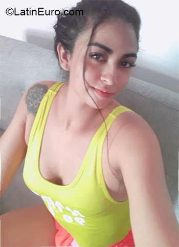 Date this fun Colombia girl Yiseth from Barranquilla CO26623