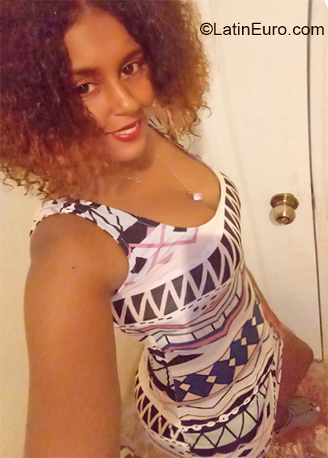 Date this cute Dominican Republic girl Yosi from San Pedro de Macoris DO37158