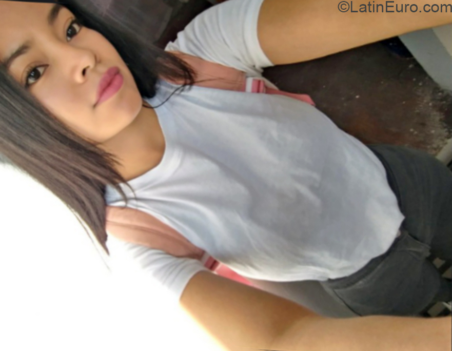 Date this tall Venezuela girl Martina from Venezuela VE2939