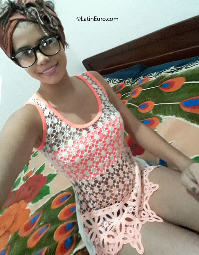 Date this charming Colombia girl Julia from Bucaramanga CO26659