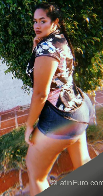 Date this nice looking Venezuela girl Victoria from Punto Fijo VE2969