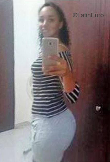 Date this passionate Colombia girl Diana from Cali CO26767