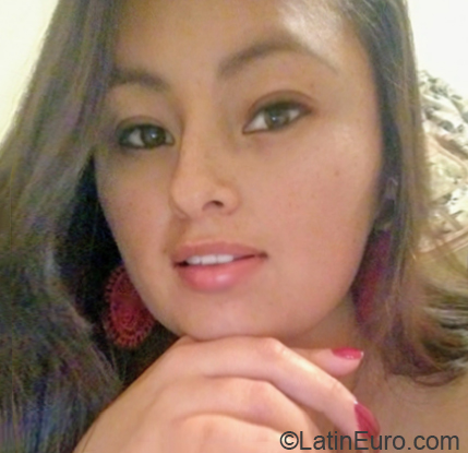 Date this sensual Colombia girl Yisel from Bogota CO26778