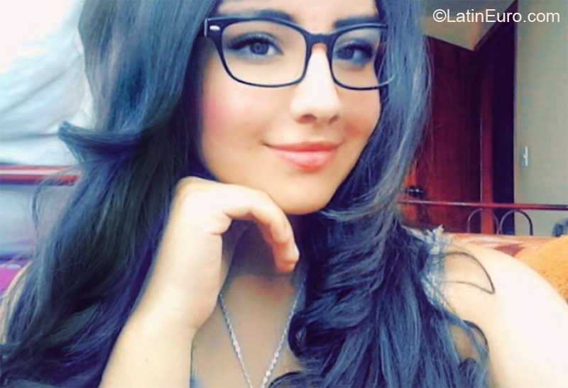 Date this hard body Ecuador girl Meiby from Quito EC431