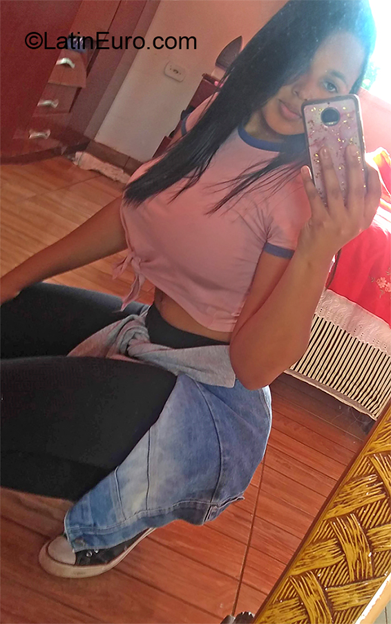 Date this passionate Brazil girl Samara from Sao Paulo BR11056