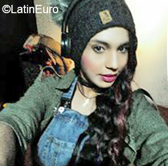 Date this delightful Colombia girl Nicole from Bogota CO26852